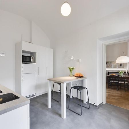 City Center Apartment With Parking Любляна Екстериор снимка